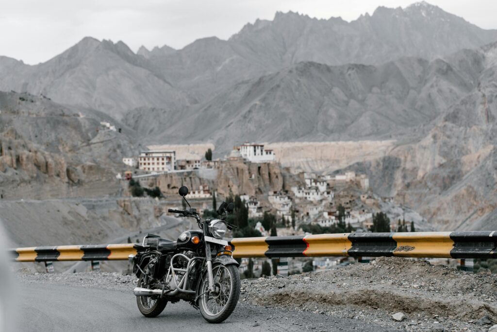 Ladakh bike trip with summit and saddle